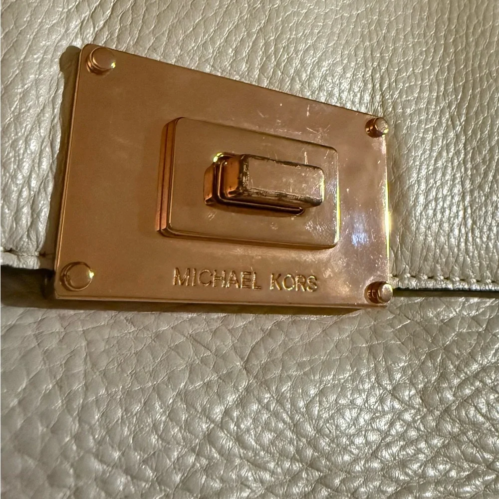 Michael Kors Cream Clutch